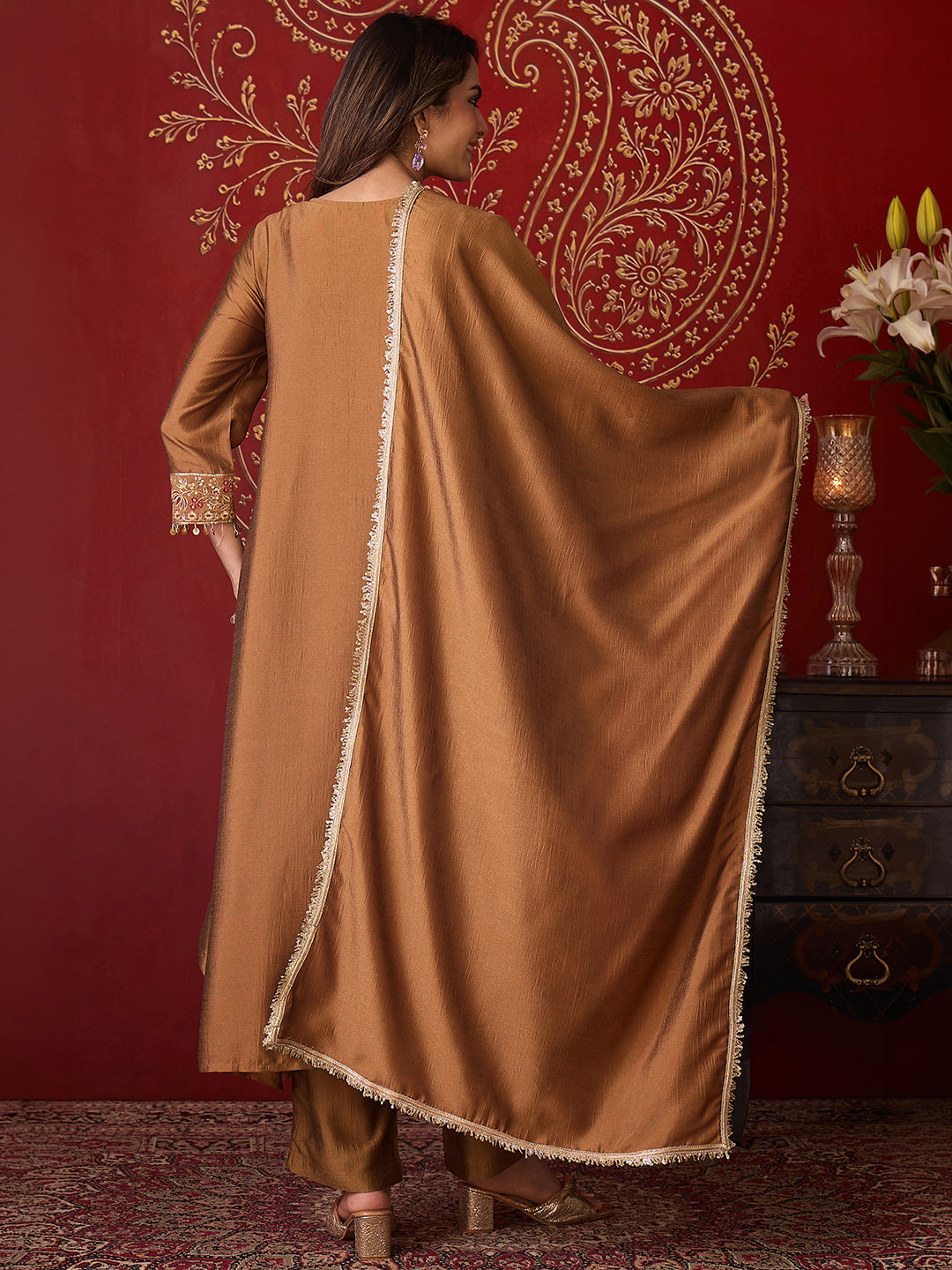 Janasya Women's Metallic Gold Silk Blend Floral Yoke Embroidered A-Line Kurta Set