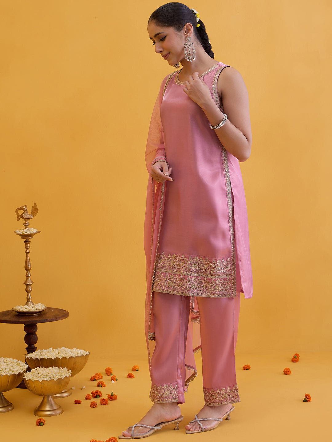 Janasya Women's Pink Silk Blend Floral Zari Embroidered Straight Kurta Set
