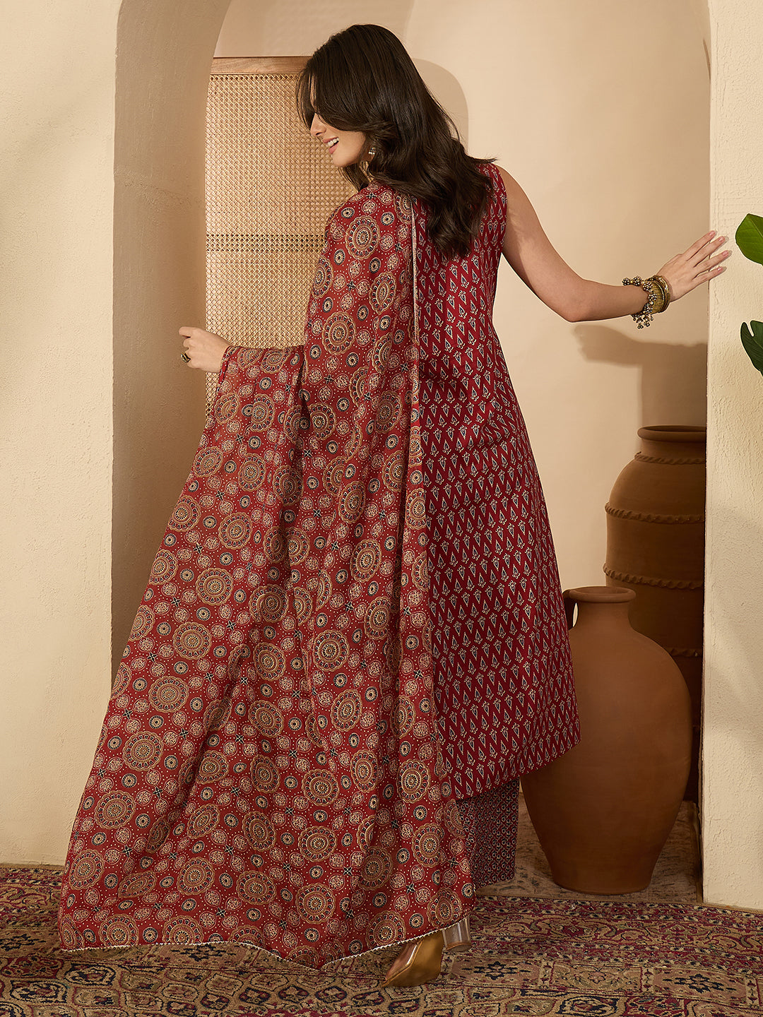Janasya Women's Maroon Pure Cotton Ethnic Motifs Printed Straight Kurta Pant Set