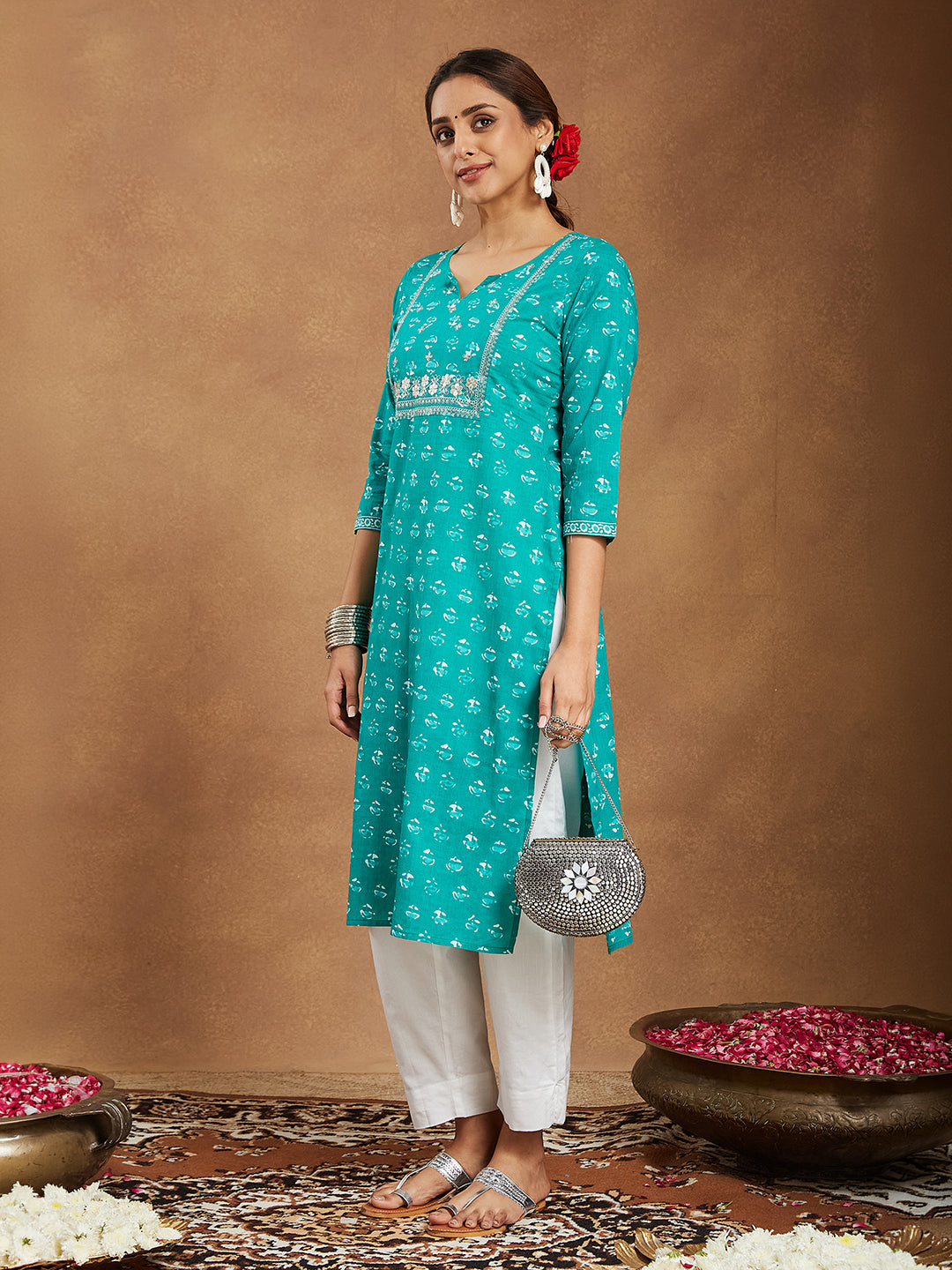 Janasya Women's Aqua Green Pure Cotton Yoke Embroidered Straight Kurta