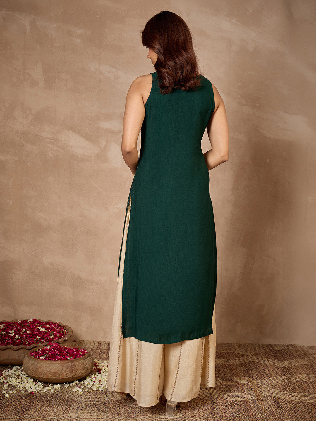 Janasya Women's Dark Green Silk Blend Zari Yoke Embroidered Gold Printed Straight Kurta