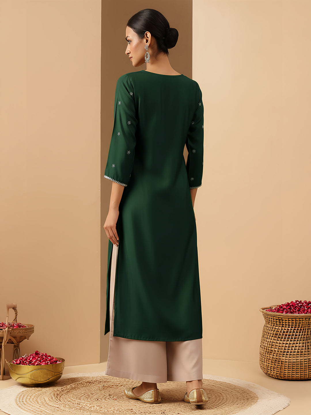 Janasya Women's Bottle Green Chanderi Silk Zari Embroidered Straight Kurta