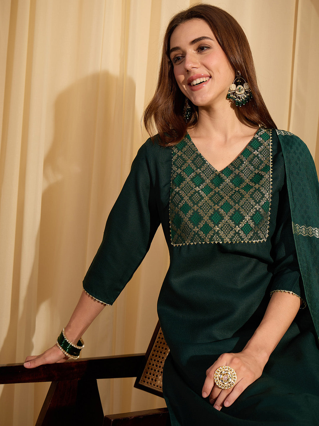 Janasya Women's Bottle Green Cotton Blend Yoke Design Straight Kurta Set with Jacquard Dupatta