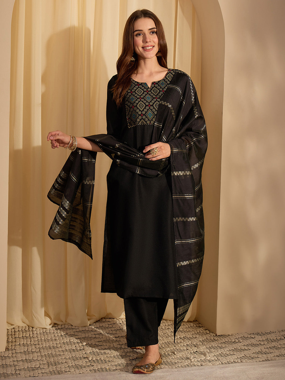 Janasya Women's Black Cotton Blend Yoke Design Straight Kurta Set with Jacquard Dupatta