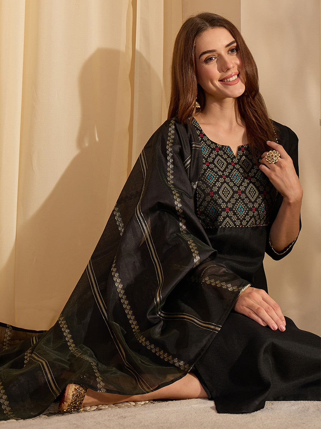 Janasya Women's Black Cotton Blend Yoke Design Straight Kurta Set with Jacquard Dupatta