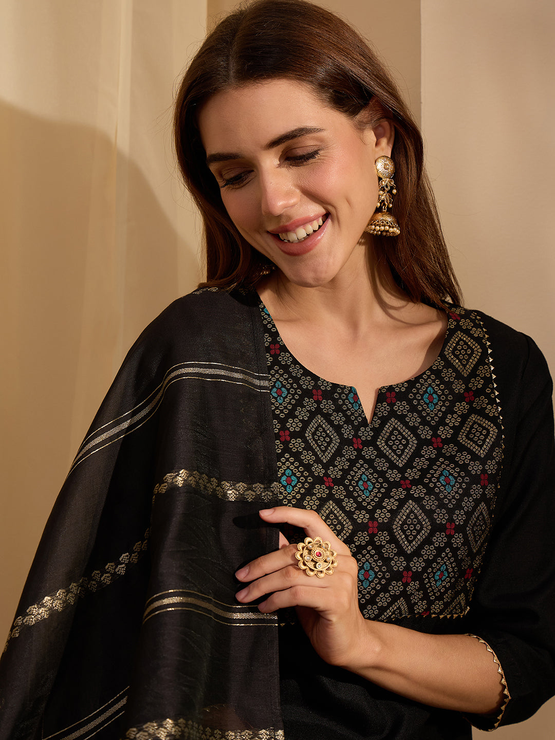 Janasya Women's Black Cotton Blend Yoke Design Straight Kurta Set with Jacquard Dupatta