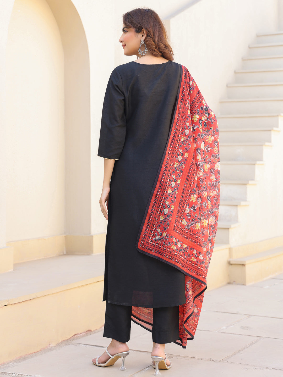 Janasya Women's Black Silk Blend Solid Straight Kurta Pant With Printed Dupatta Set