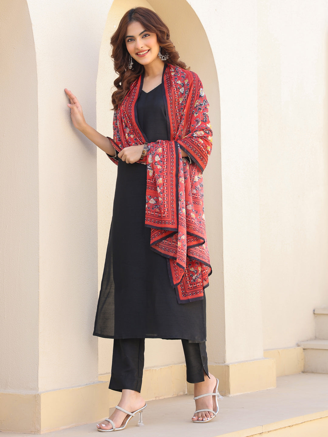 Janasya Women's Black Silk Blend Solid Straight Kurta Pant With Printed Dupatta Set