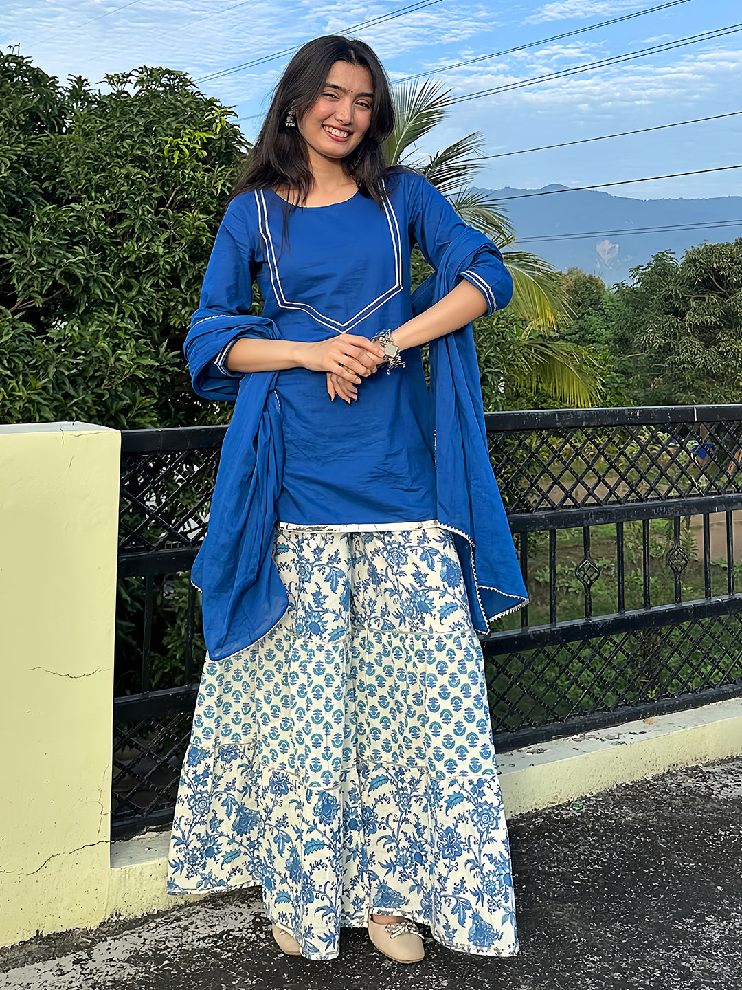 Janasya Women's Blue Pure Cotton Yoke Design Straight Kurti With Printed Sharara & Dupatta Set