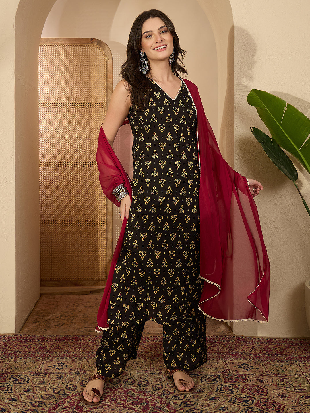 Janasya Women's Black Pure Cotton Ethnic Motifs Printed Straight Kurta Set