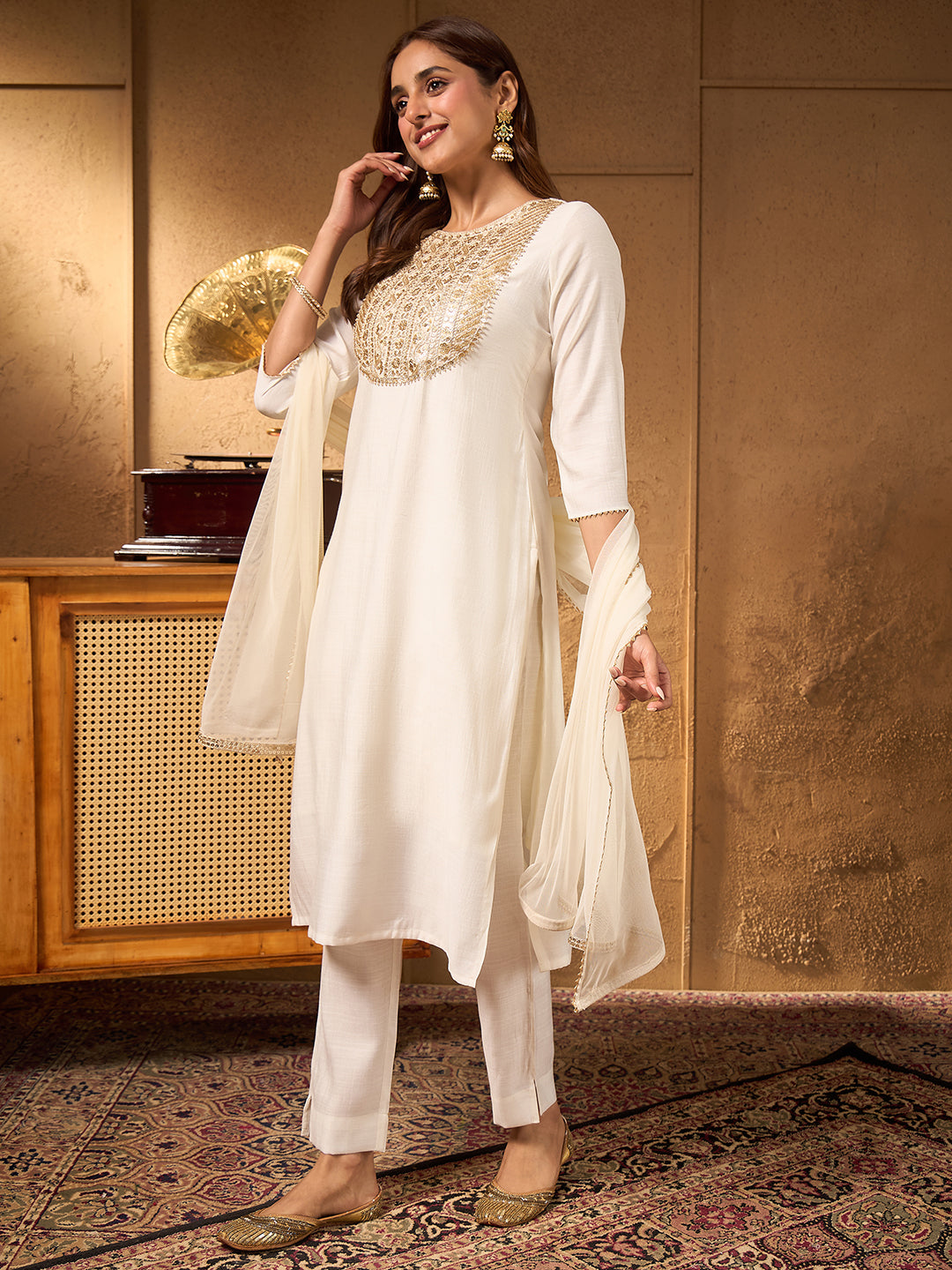 Janasya Women's Off White Silk Blend Zari Yoke Embroidered Straight Kurta Set
