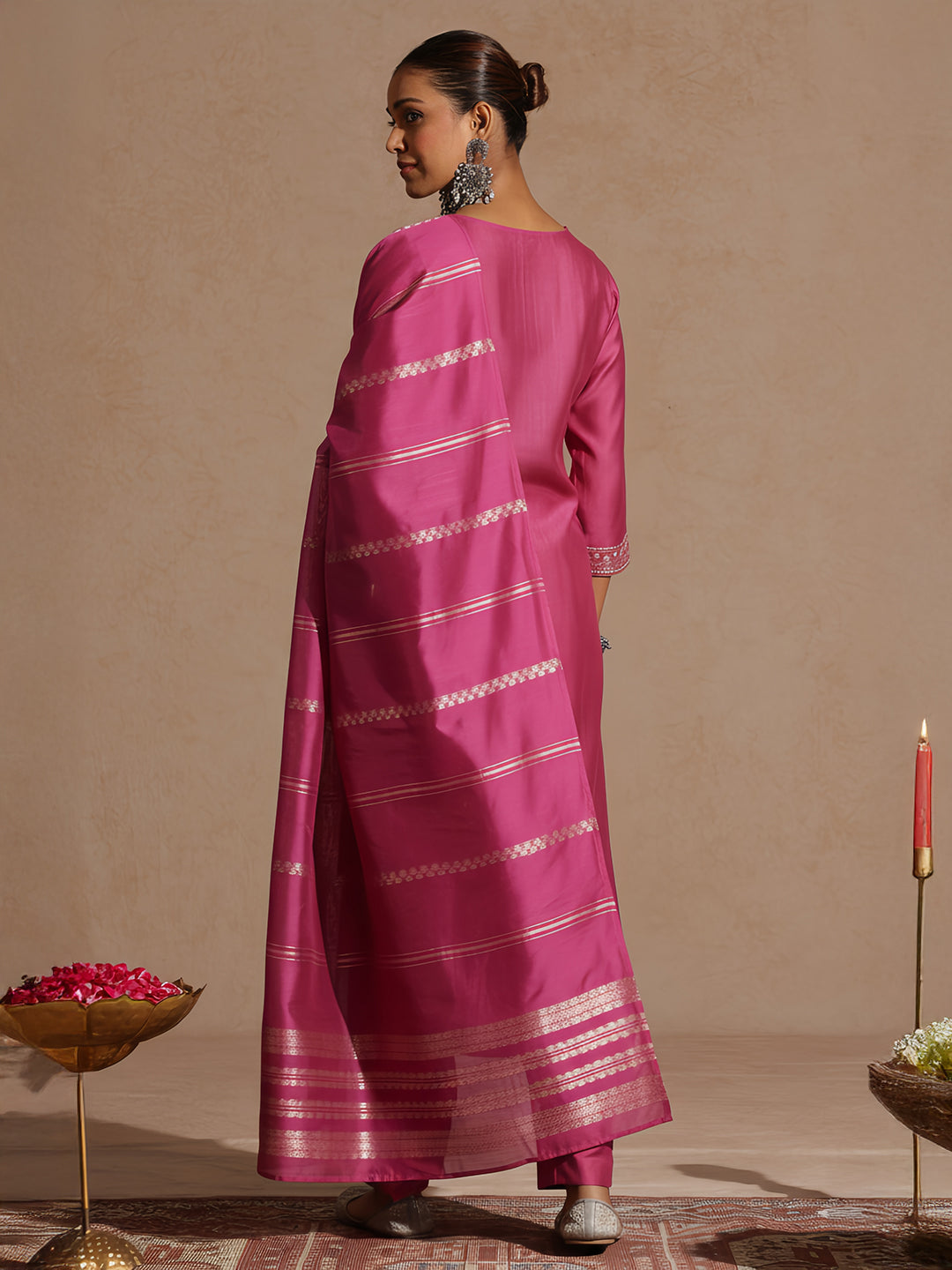 Janasya Women's Pink Silk Blend Embellished Foil Printed Straight Kurta Set