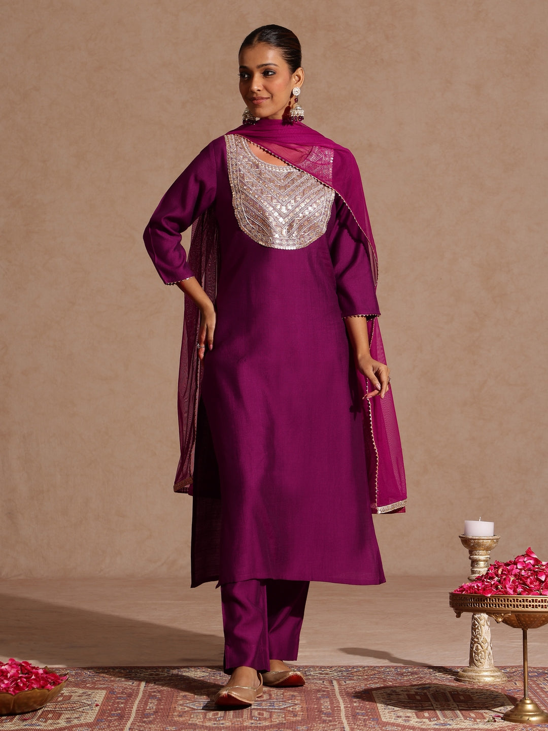 Janasya Women's Purple Silk Blend Zari Yoke Embroidery Straight Kurta Set