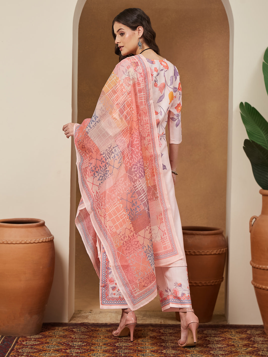 Janasya Women's Peach Cotton Blend Floral Printed Straight Kurta Set