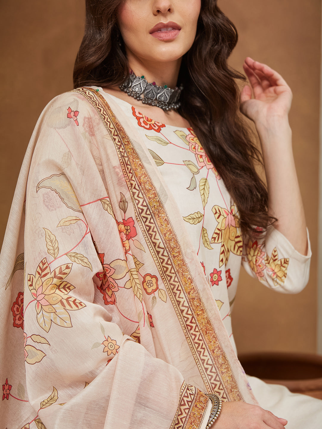 Janasya Women's Cream Cotton Blend Floral Printed Straight Kurta Set