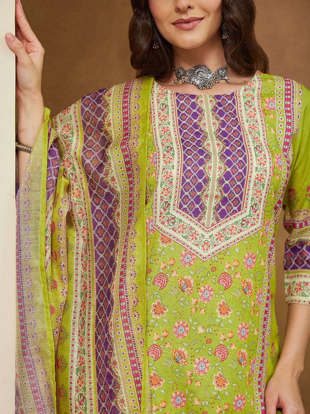 Janasya Women's Green Cotton Blend Floral Printed Pakistani Style Straight Kurta Set