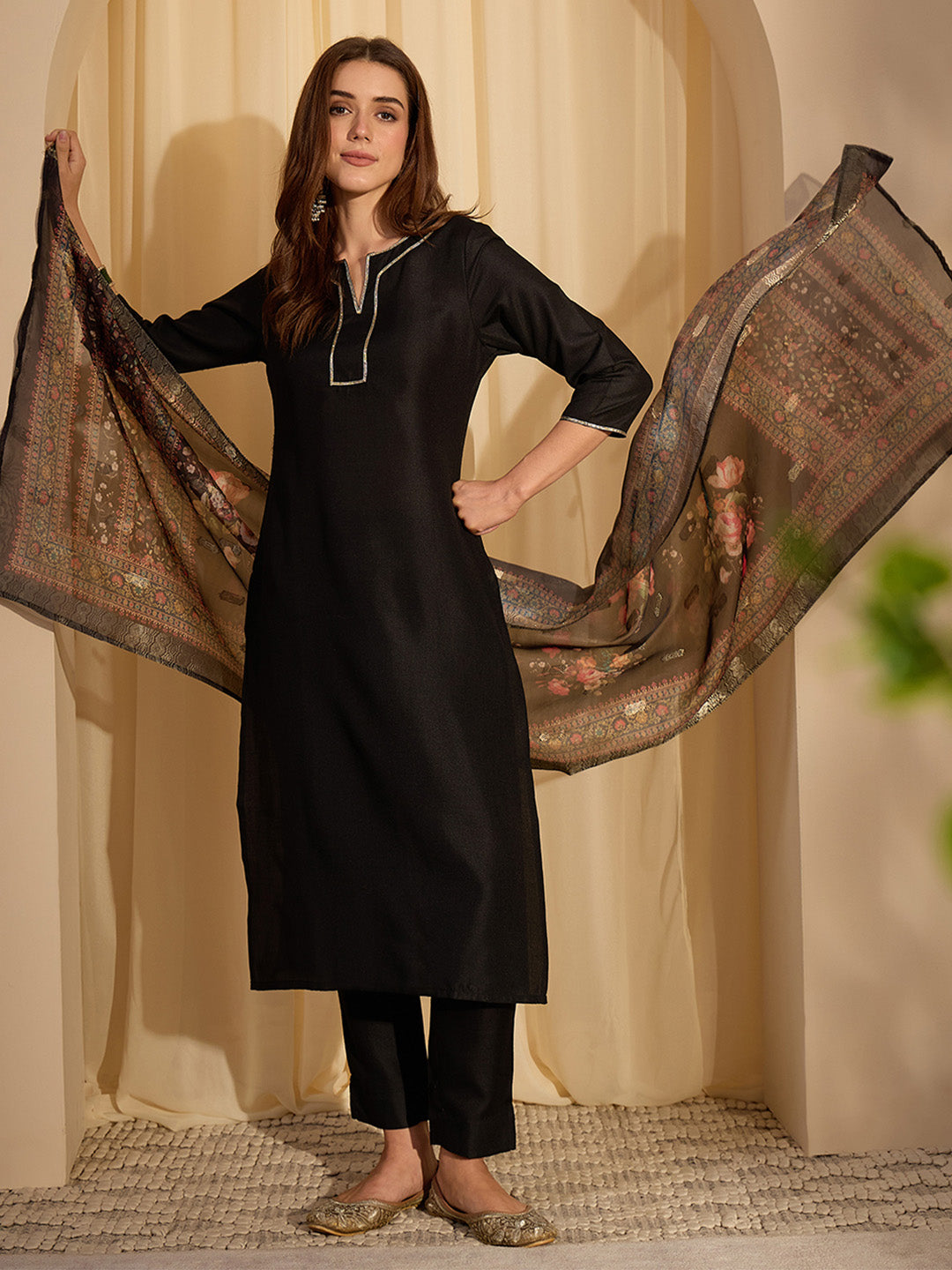 Janasya Women's Black Cotton Blend Yoke Design Straight Kurta Set with Printed Dupatta