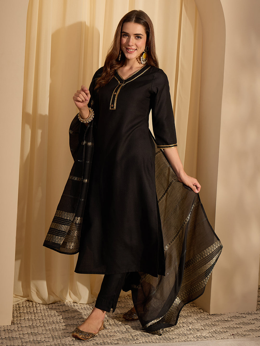 Janasya Women's Black Cotton Blend Yoke Design Straight Kurta Set with Jacquard Dupatta