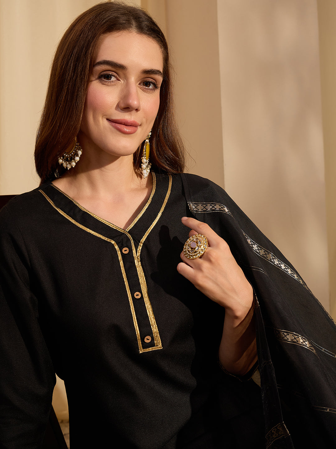 Janasya Women's Black Cotton Blend Yoke Design Straight Kurta Set with Jacquard Dupatta