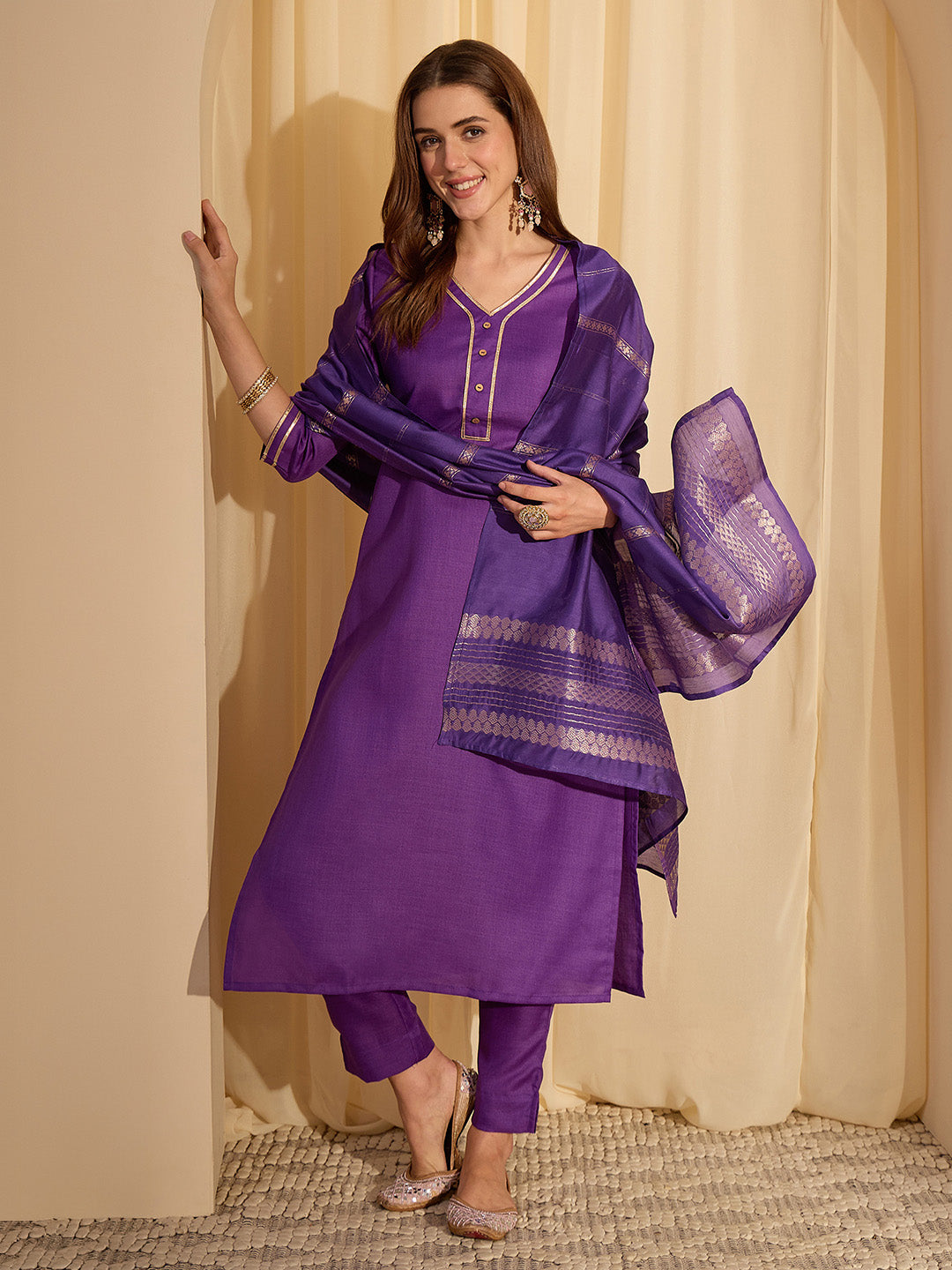 Janasya Women's Purple Cotton Blend Yoke Design Straight Kurta Set with Jacquard Dupatta