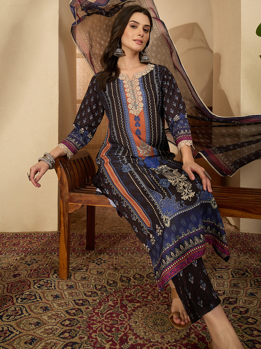 Janasya Women's Black Cotton Blend Printed Straight Kurta Set
