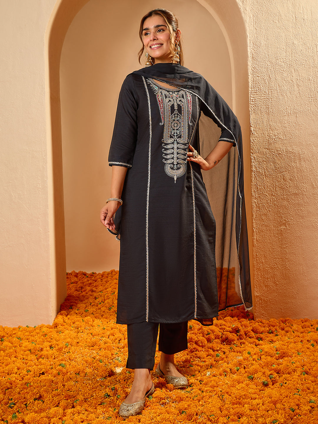 Janasya Women's Black Silk Blend Zari Embroidered Straight Kurta Set