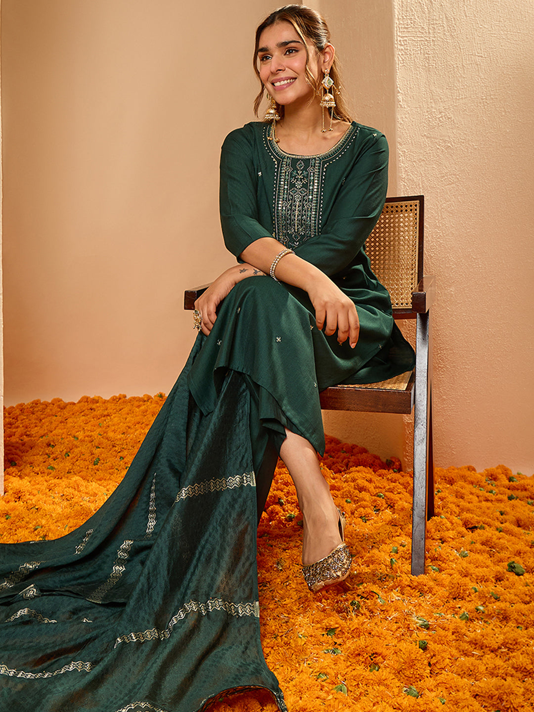 Janasya Women's Bottle Green Silk Blend Floral Embroidered Straight Kurta Set