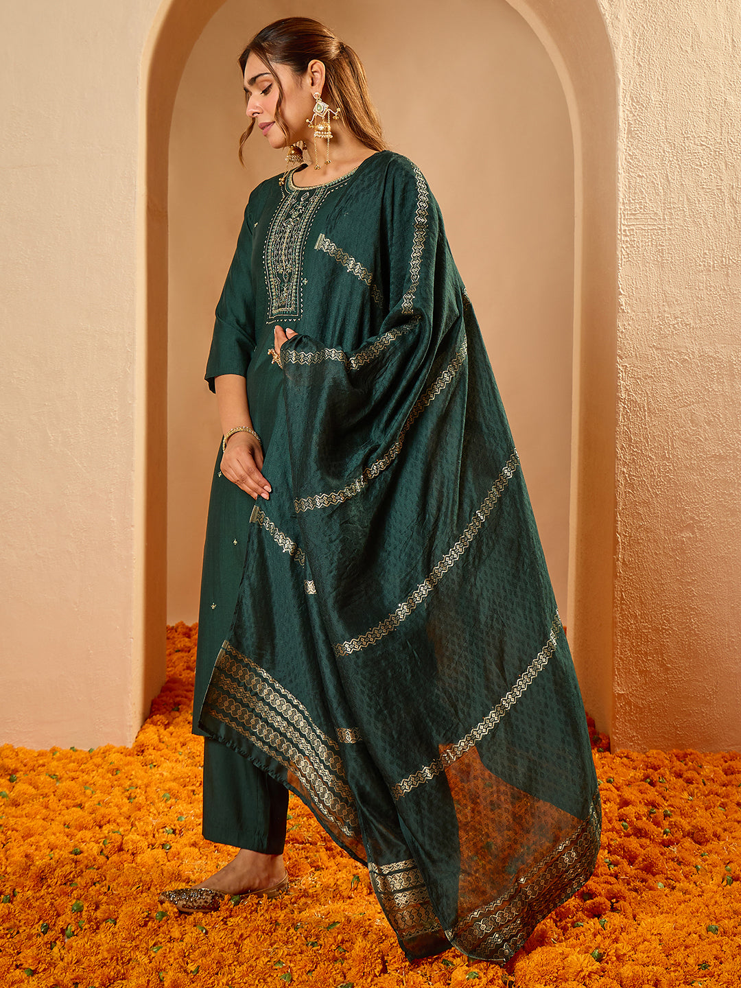 Janasya Women's Bottle Green Silk Blend Floral Embroidered Straight Kurta Set