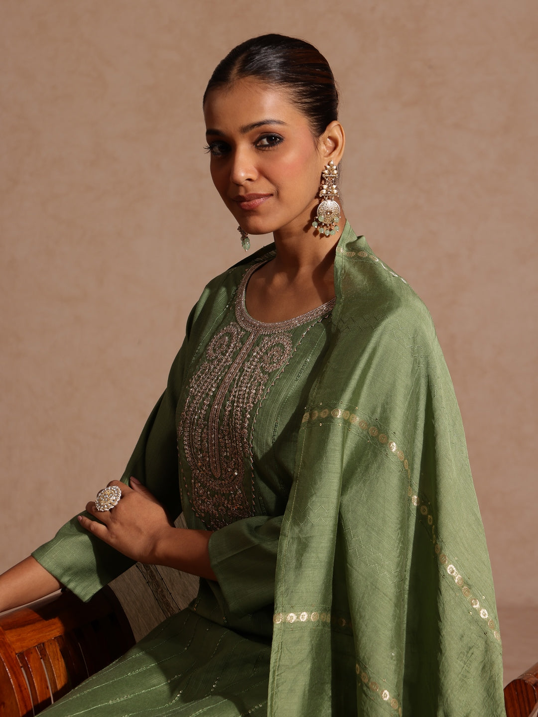 Janasya Women's Green Silk Blend Embellished Straight Kurta Set