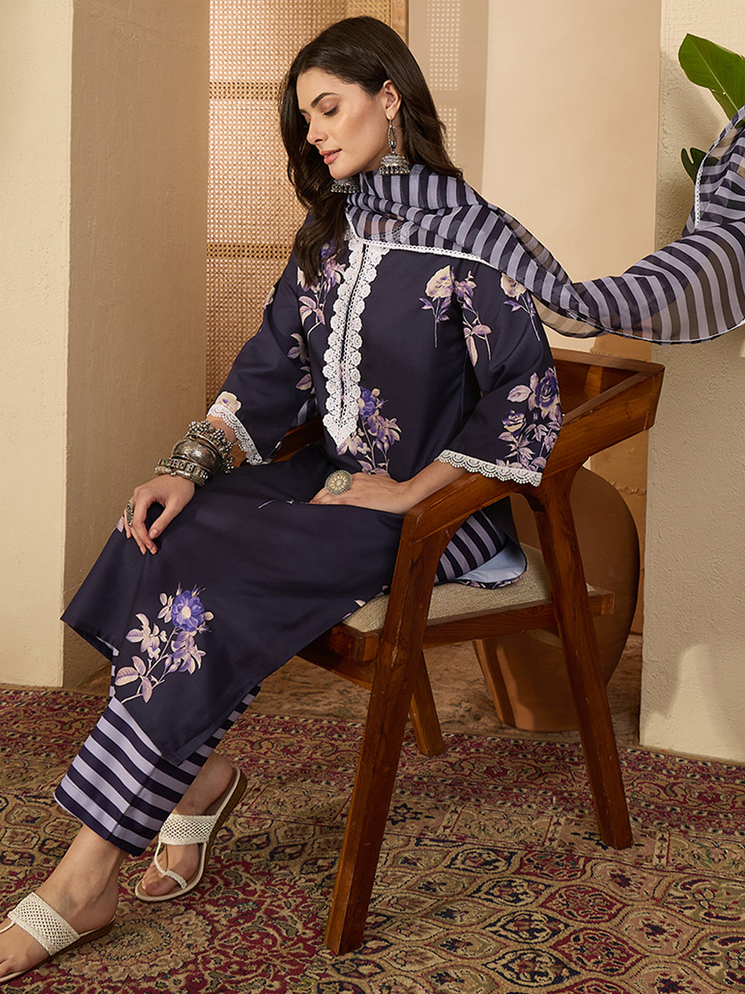 Janasya Women's Purple Cotton Blend Floral Printed Straight Kurta Set