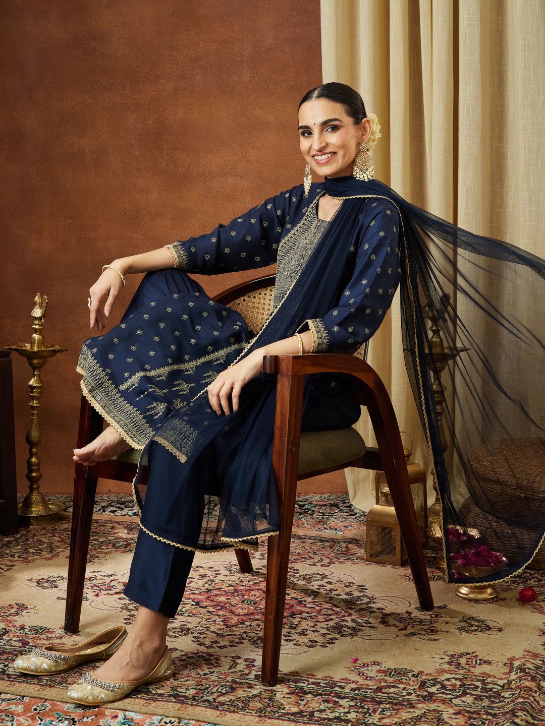 Janasya Women's Navy Blue Silk Blend Ethnic Printed Straight Kurta Set