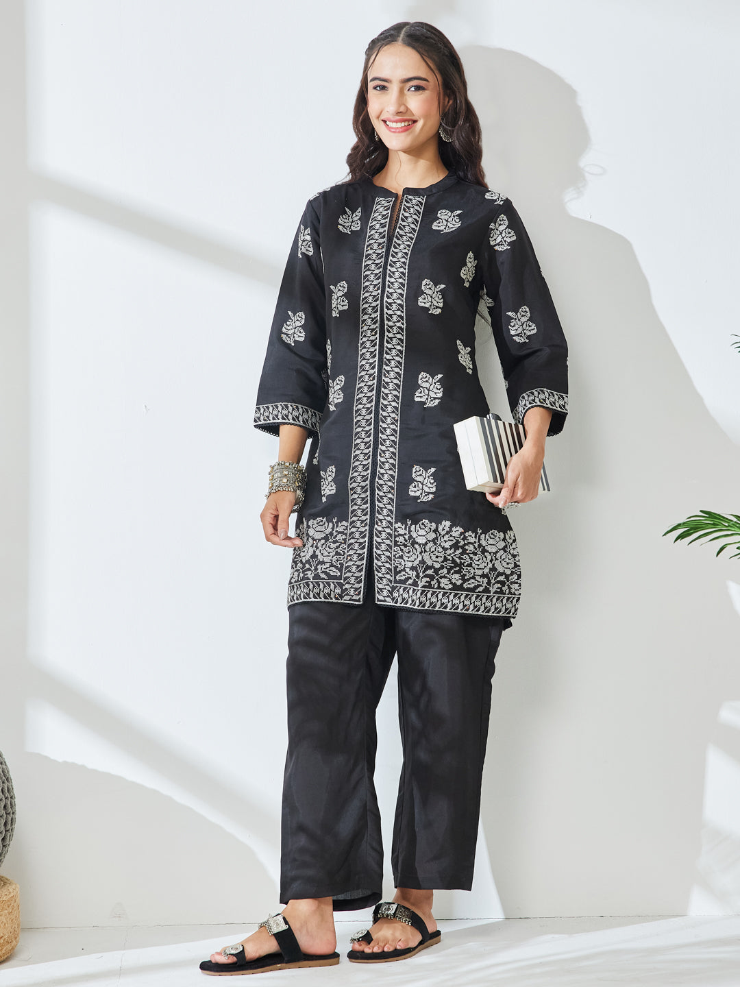 Janasya Women's Black Chanderi Embroidered Straight Co-Ord Set