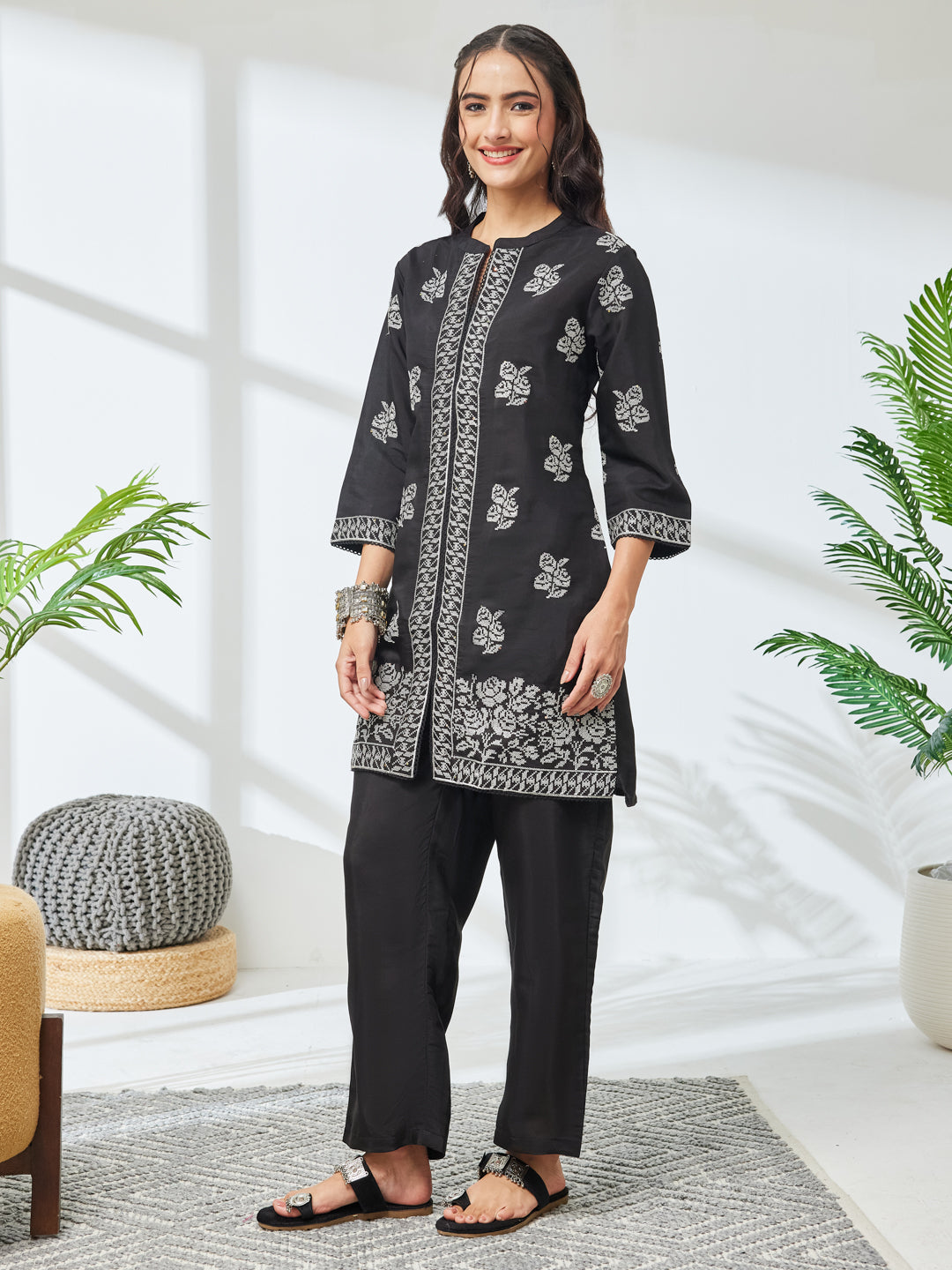 Janasya Women's Black Chanderi Embroidered Straight Co-Ord Set