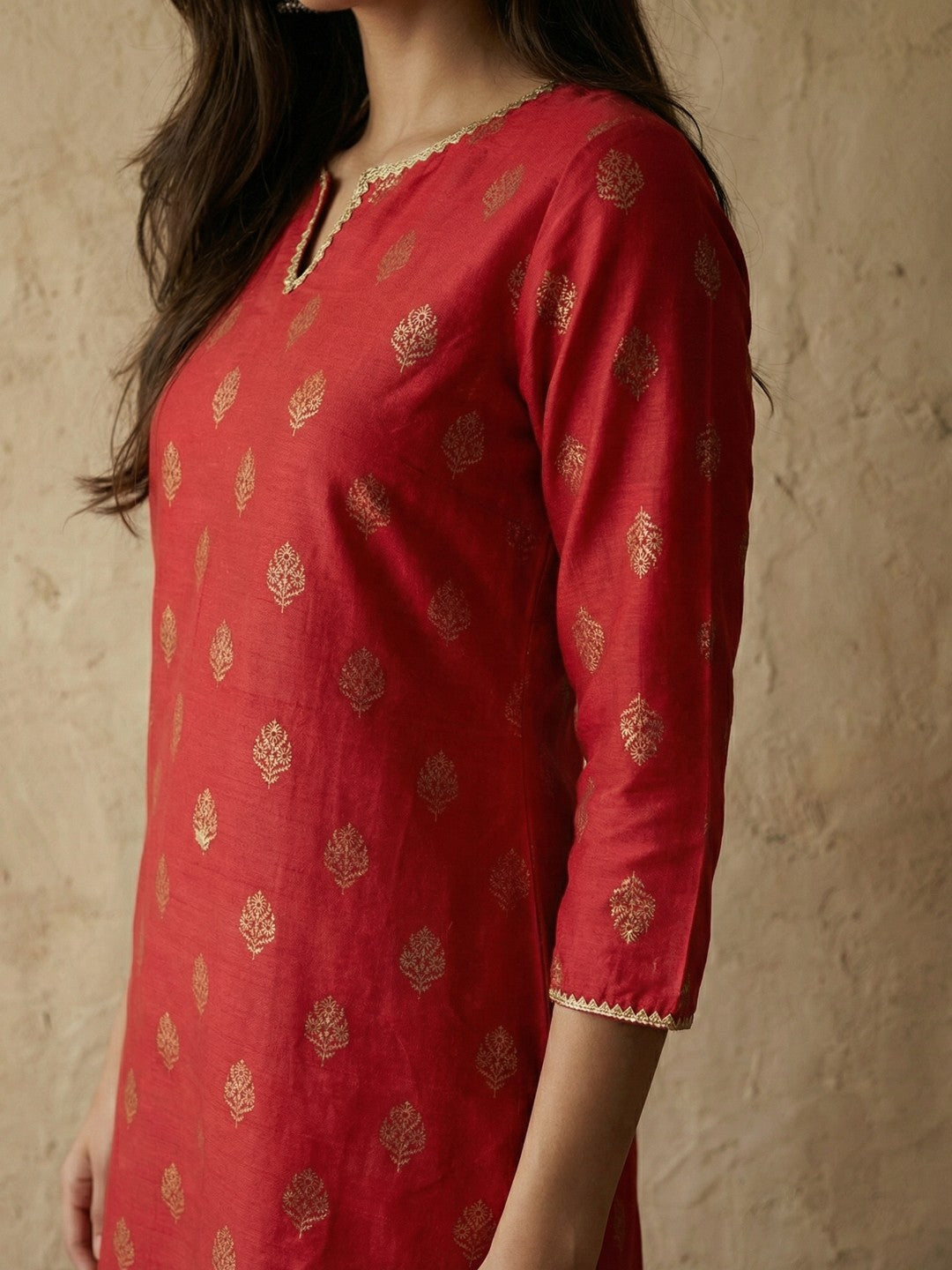 Janasya Women's Red Silk Blend Foil Printed Straight Kurta Pant Set