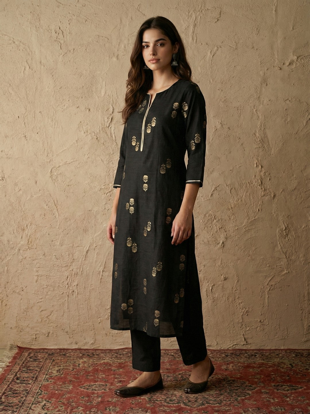 Janasya Women's Black Silk Blend Foil Printed Straight Kurta