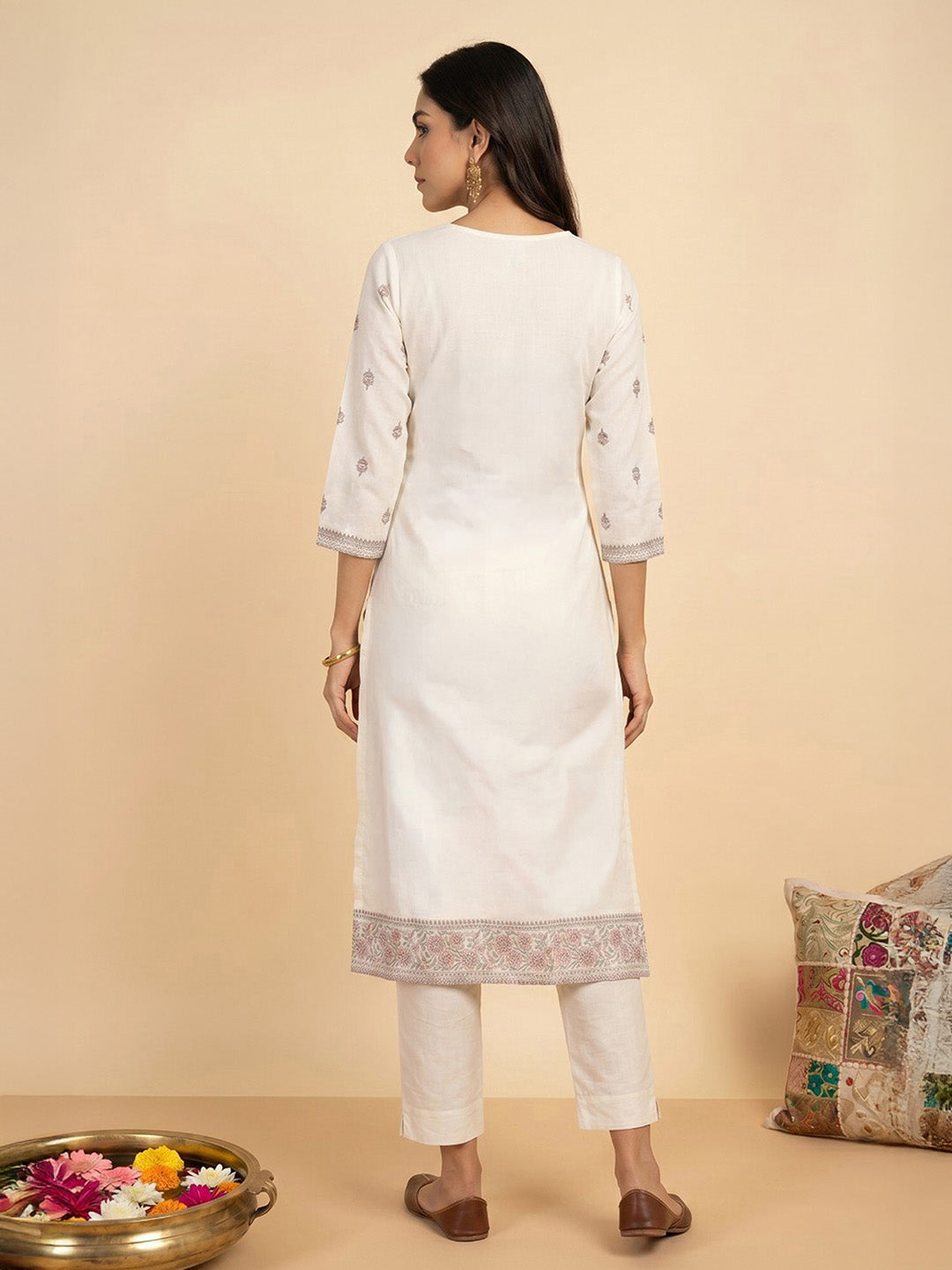 Janasya Women's Off White Pure Cotton Ethnic Motifs Printed Straight Kurta