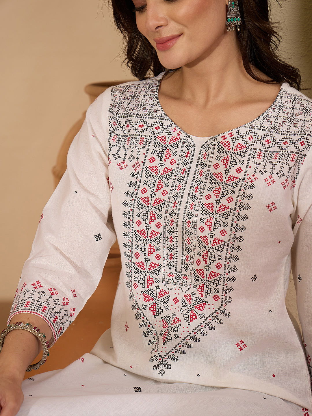 Janasya Women's White Linen Cotton Kasuti Motif Printed Straight Kurta