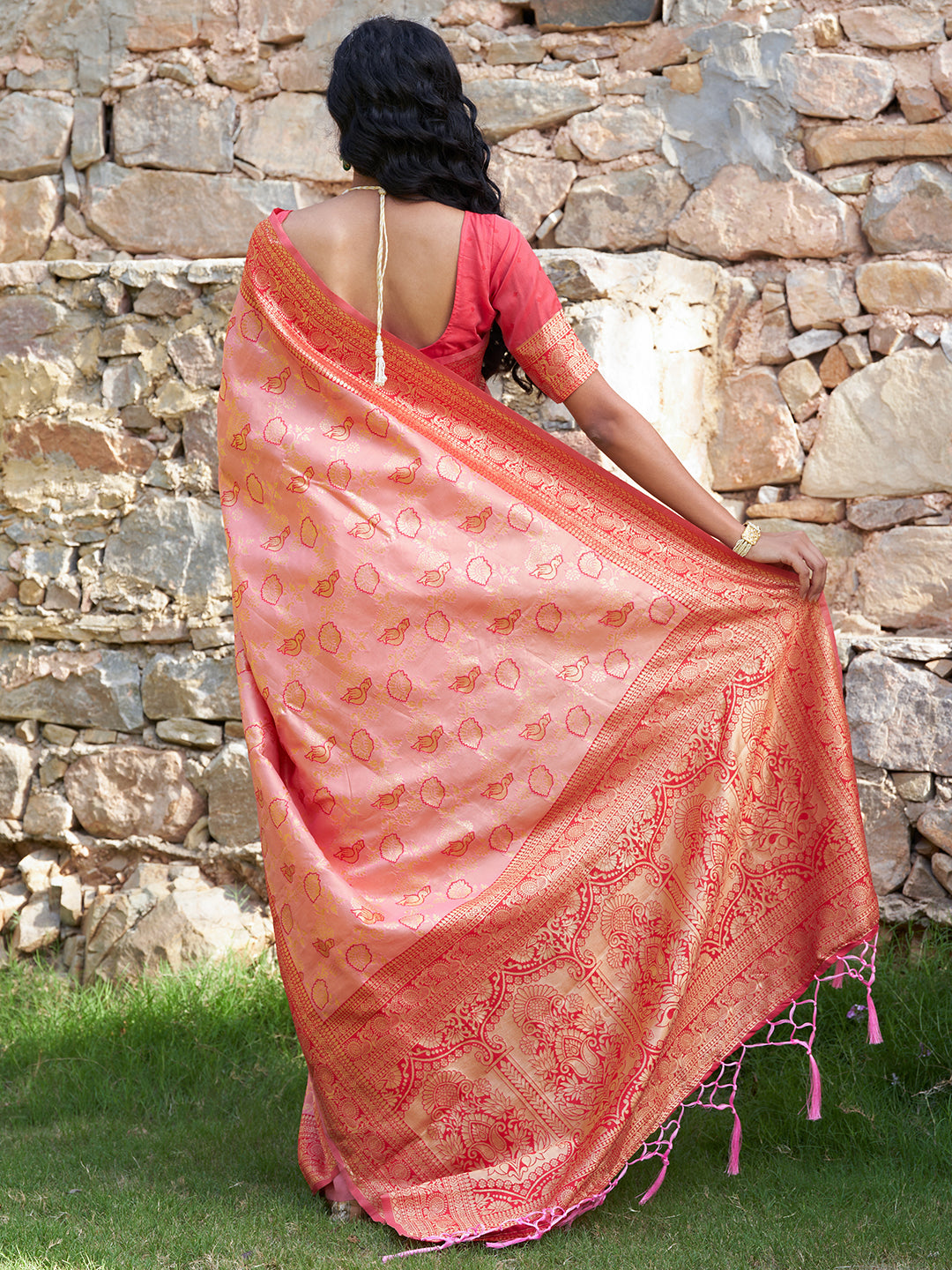 Peach Banarasi Silk Woven Dual Tone Floral Design Saree with Unstitched Blouse Piece Janasya