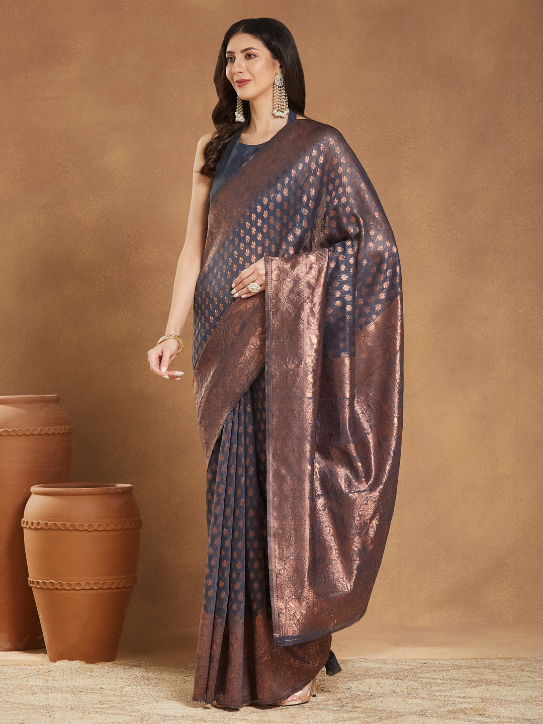 Janasya Women's Dark Grey Silk Blend Floral Woven Design Jacquard Saree with Blouse Piece