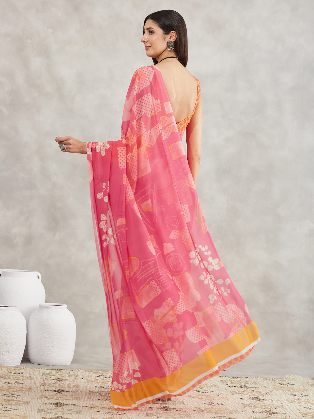 Janasya Women's Pink Georgette Geometric Printed Printed Saree with Blouse Piece