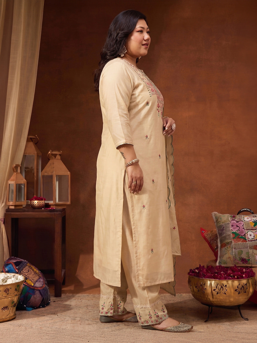 Janasya Women's Plus Size Beige Chanderi Silk Floral Embroidered Straight Kurta Set