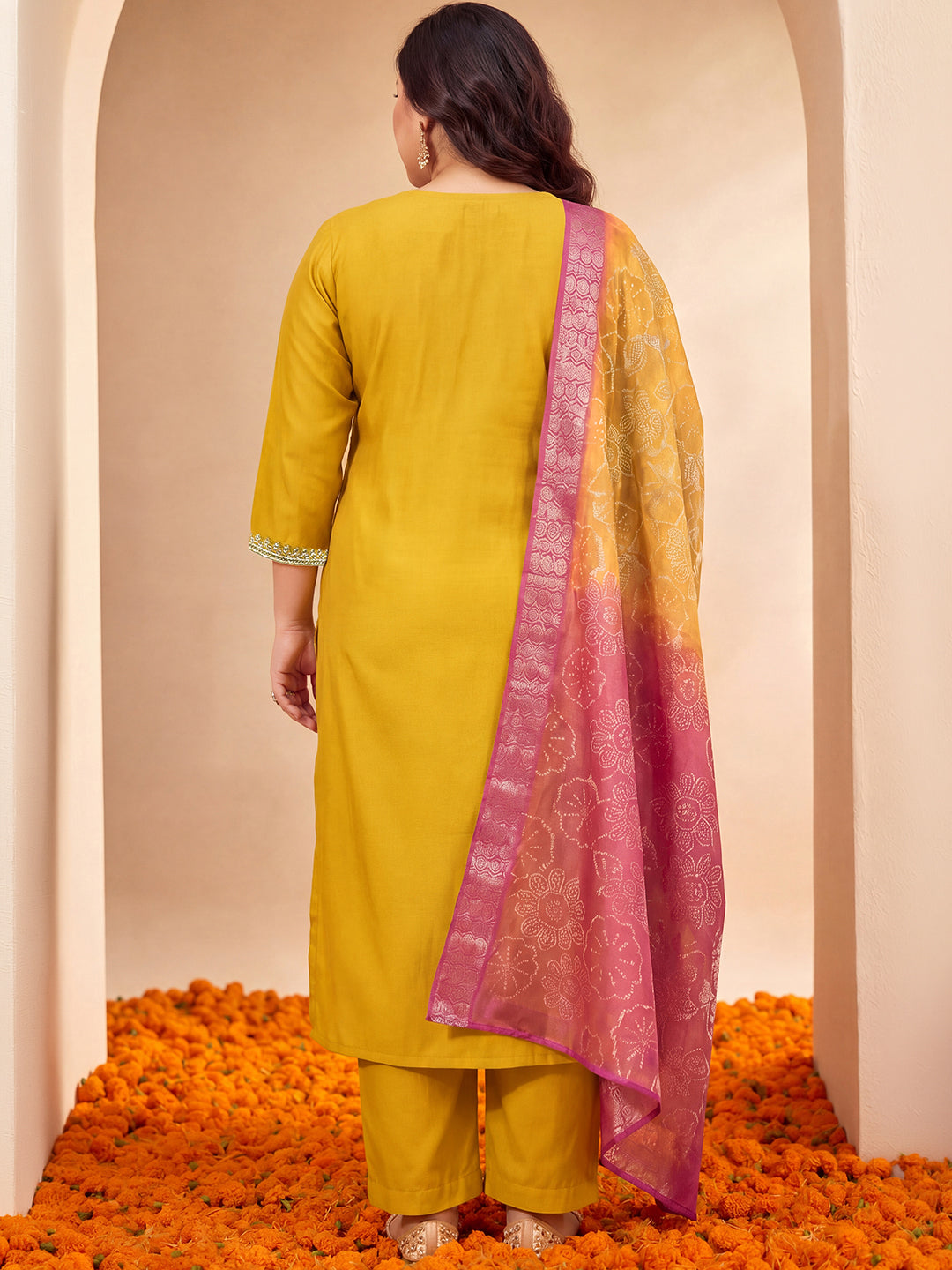 Janasya Women's Plus Size Mustard Chanderi Silk Floral Yoke Embroidered Straight Kurta Set with Bandhani Printed Dupatta