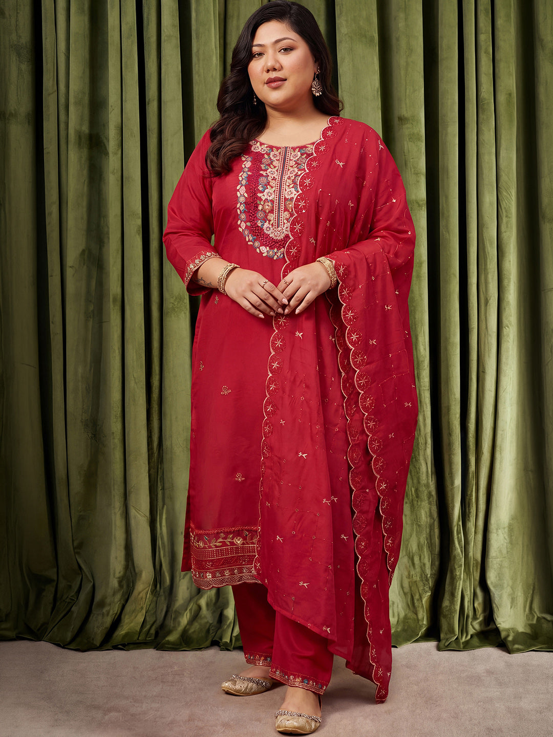 Janasya Women's Plus Size Red Chanderi Silk Floral Embroidered Straight Kurta Set