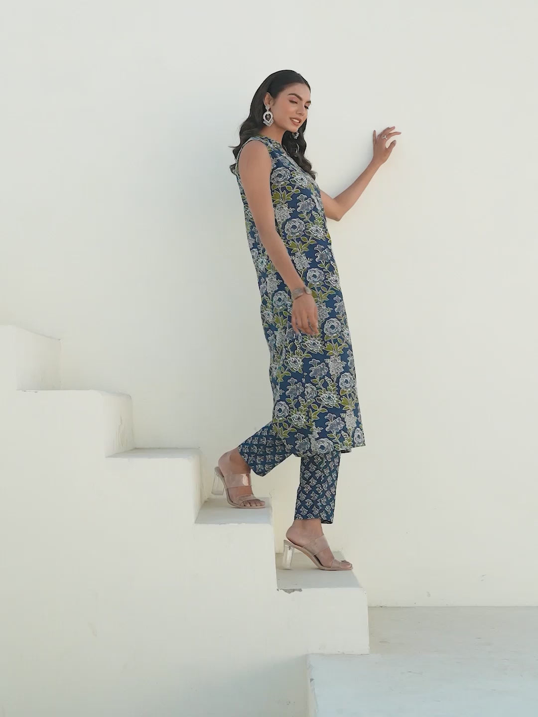 Janasya Women's Dark Blue Pure Cotton Floral Printed A-line Kurta Pant Set