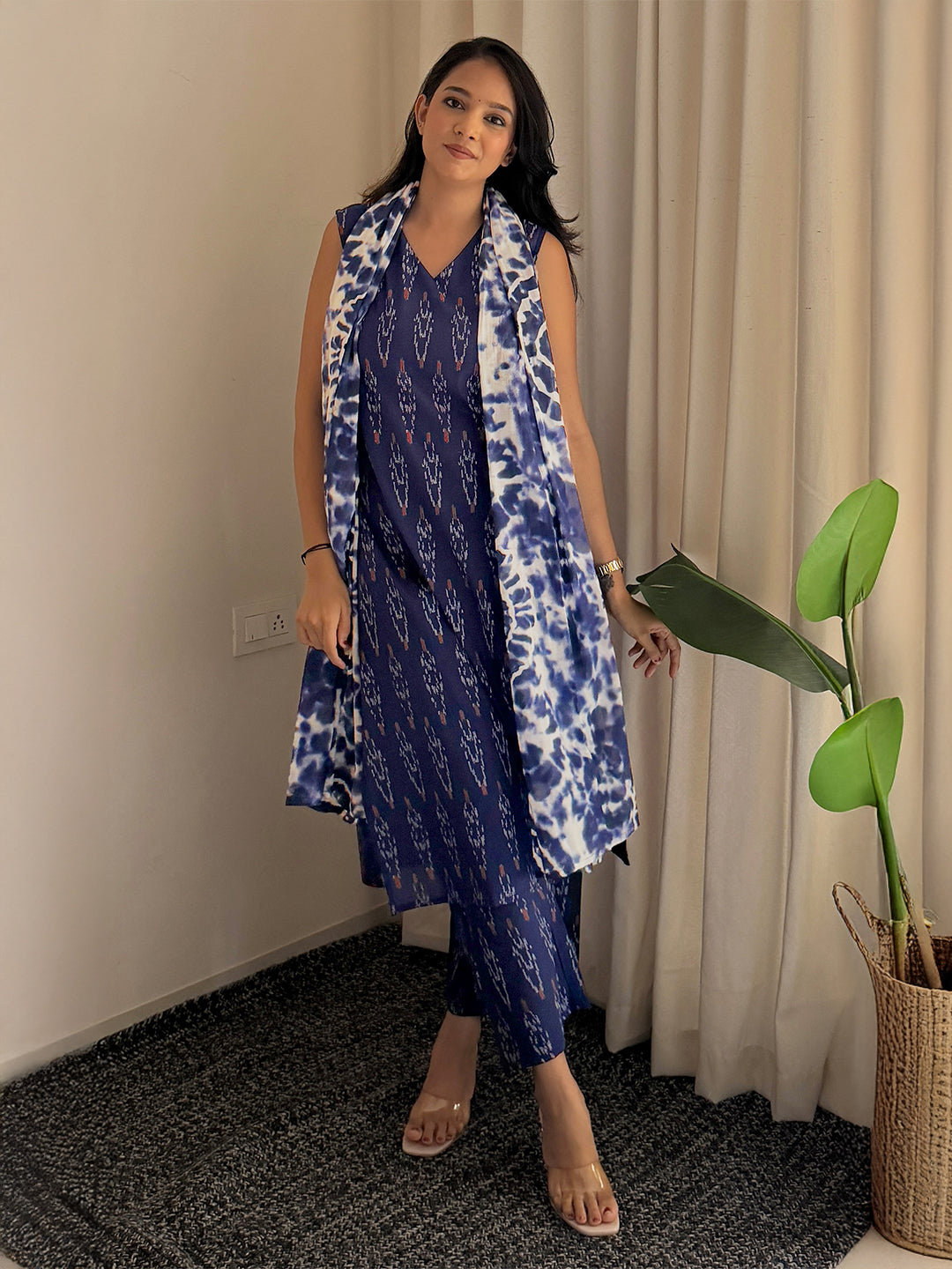 Janasya Women's Navy Blue Pure Cotton Ikkat Printed Straight Kurta Set