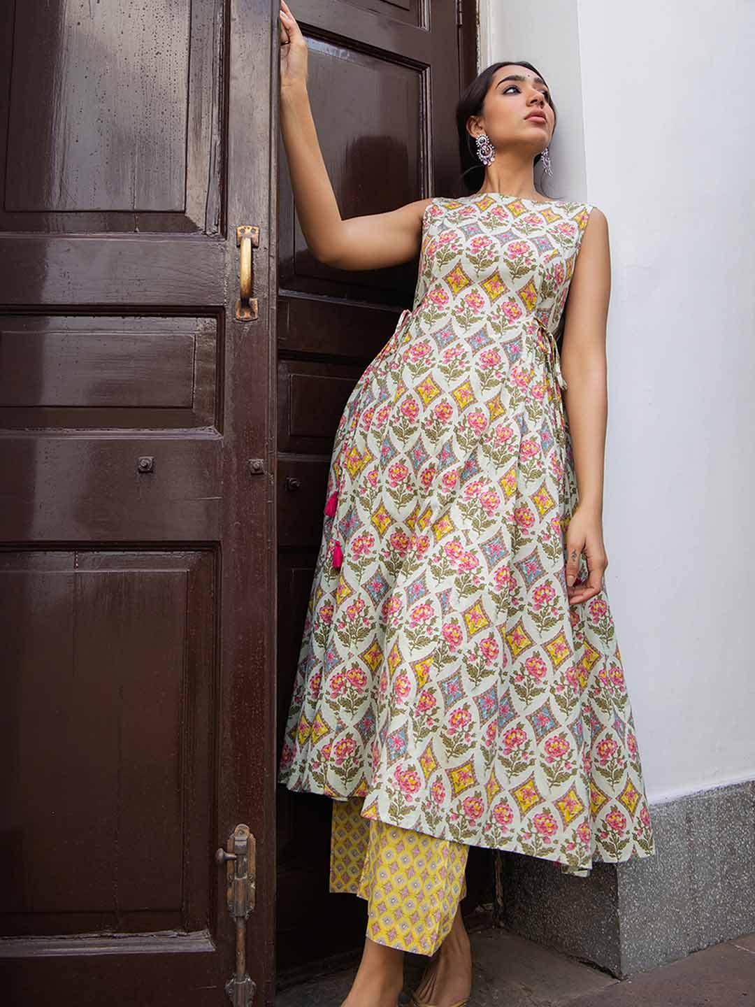 Light Green Cotton Ethnic Motif Side Pleated Kurta Set