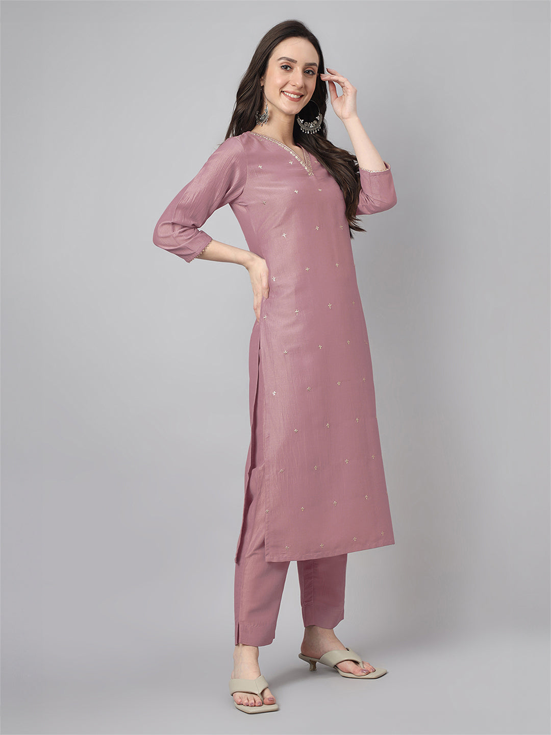 Mauve Silk Blend Embroidered Regular Kurta Set