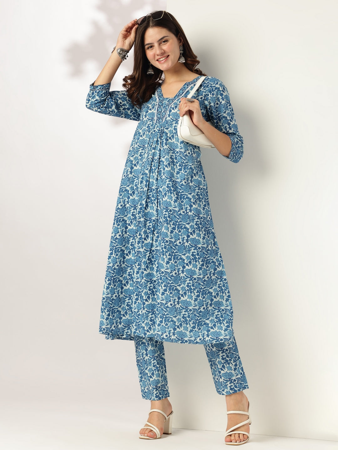 Janasya Women's Indigo Pure Cotton Floral Printed A-line Kurta Pant Set