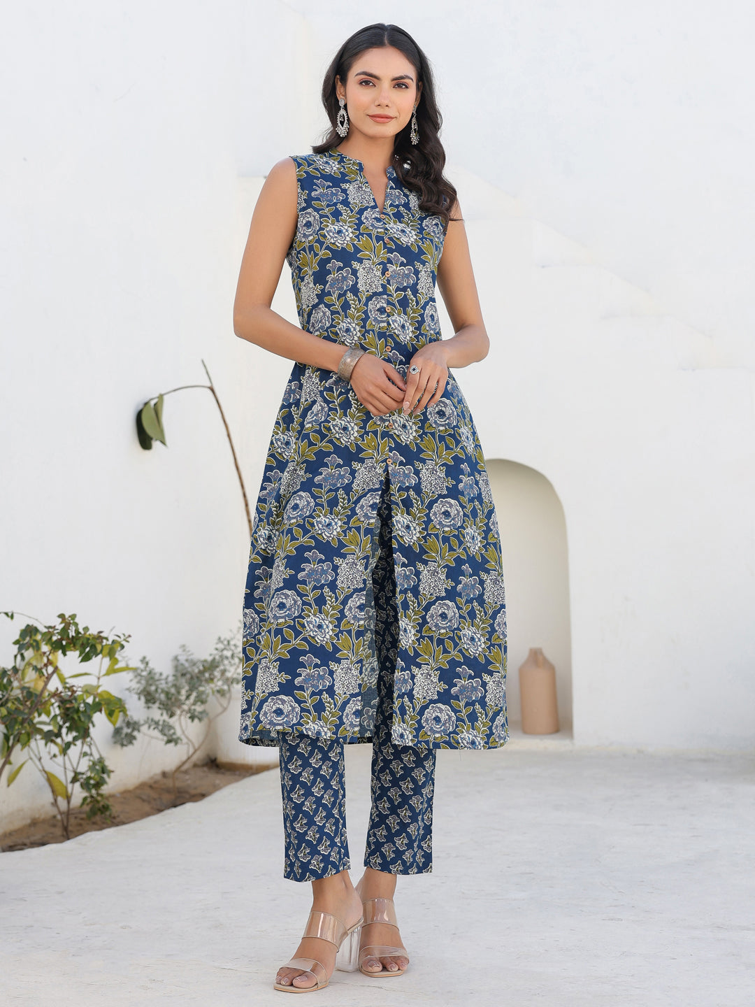 Janasya Women's Dark Blue Pure Cotton Floral Printed A-line Kurta Pant Set