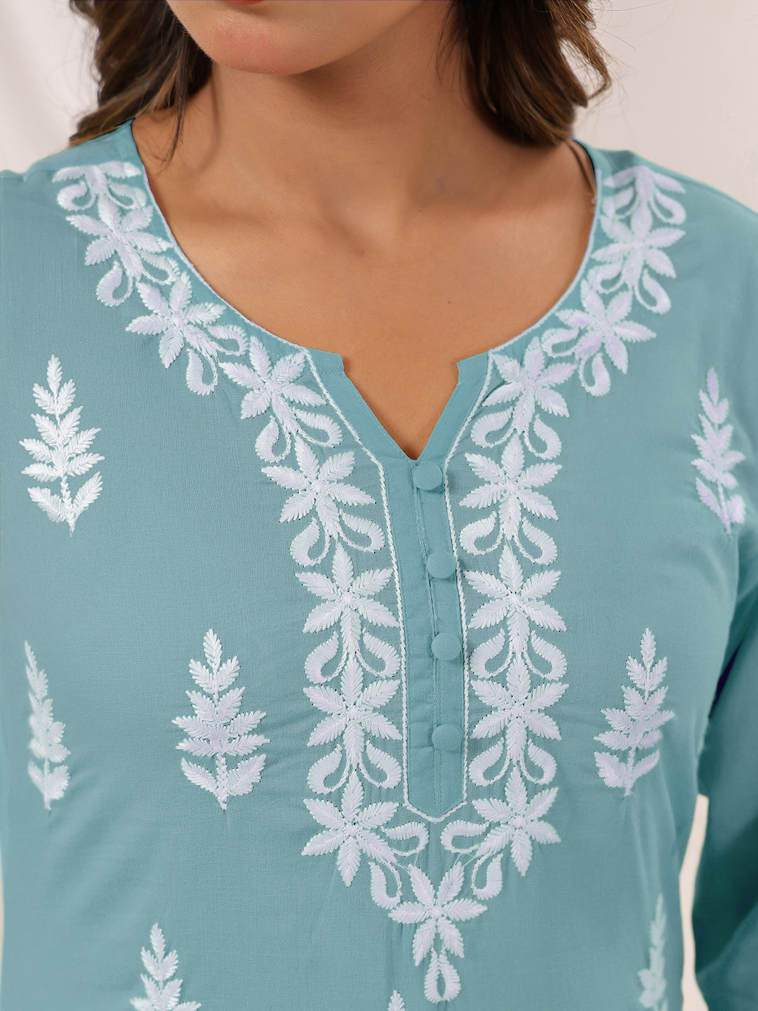 Janasya Women's Light Blue Pure Cotton Embroidered Straight Kurta
